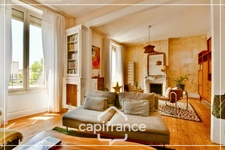 Maison de caractère d’exception centre-ville, 231 m², jardin intimiste, grand garage et dépendance
