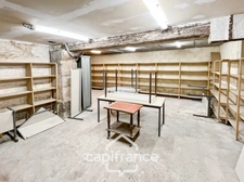 Bureaux de 180m2 avec sous-sol intégral en cœur de ville dans un bel immeuble en pierre 