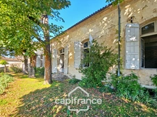 Propriété de caractère au cœur de Layrac 275m² habitable, Garage, jardin et terrain 