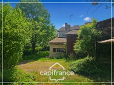 Maison en pierre à rénover, dépendances, terrain 5000m² avec puit, sans vis à vis
