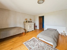 Domaine de charme, 1.7 hectares, 470 m² habitable, 20 couchages, roulotte, piscine, parc avec arbres centenaires