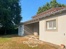 Maison récente 3 chambres avec suite parentale, garage et jardin de 841 m² aux portes d’Agen