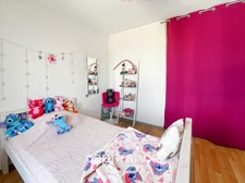 Maison de 3 chambres avec joli extérieur, proche des commodités à Espalais