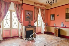 Ancien hôtel particulier de 7 Chambres avec terrasse toit, jardin, salle de cinéma, salle de théâtre, divers salons