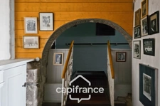 Ancien hôtel particulier de 7 Chambres avec terrasse toit, jardin, salle de cinéma, salle de théâtre, divers salons