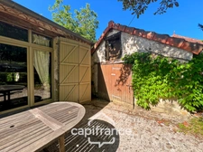 Domaine d’exception de 1,7 hectare – 470 m² habitables – Jusqu’à 20 couchages – Roulotte aménagée – Piscine – Parc arboré aux arbres centenaires