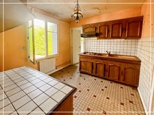 Maison à rénover sur parcelle de 800m² arborée, située à 20 min d'Agen