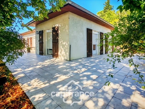  Maison de quatre pièces dans un secteur calme avec jolie vue