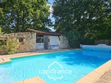 Domaine d’exception de 1,7 hectare – 470 m² habitables – Jusqu’à 20 couchages – Roulotte aménagée – Piscine – Parc arboré aux arbres centenaires