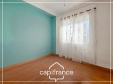 Maison familiale ou deux logements, Piscine couverte, 3 Garages, 1 atelier, Terrain clos