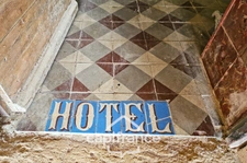 Ancien hôtel particulier de 7 Chambres avec terrasse toit, jardin, salle de cinéma, salle de théâtre, divers salons