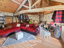 Maison en pierre, 4 chambres, garage, jardin piscine et puits