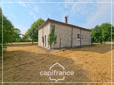 Maison en pierre, plain-pied, 2 chambres, au calme avec jardin à MONJOI (82400)