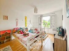 Maison de 3 chambres avec joli extérieur, proche des commodités à Espalais