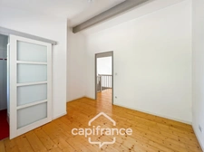 Maison récente 3 chambres avec suite parentale, garage et jardin de 841 m² aux portes d’Agen