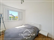 Maison de plain-pied 94 m² habitable,3 chambres, un bureau,sans vis-à-vis, tout à pied, prêt à vivre, jardin, garage