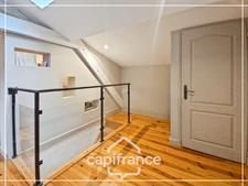 Boé, maison en pierre de 170 m² au calme d'un jardin clos, à deux pas de tout à pied