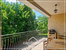 Maison avec sous-sol, 3 chambres, jardin, garage, accès de plain pied depuis la terrasse