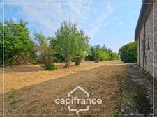 Maison en pierre, plain-pied, 2 chambres, au calme avec jardin à MONJOI (82400)
