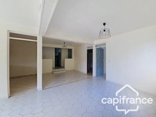 À LOUER – BAS DE VILLA T5 DE 131 M² – SECTION LABROUSSE LE GOSIER (971)
