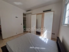 À LOUER – Appt meublé T3, 67 m², citerne, terrasse de 47 m² – Le Moule, Grands Fonds