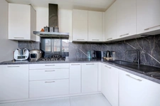 FEYZIN – MAISON 130 M² – 4 CHAMBRES – DEUX ESPACES DE VIE – TERRAIN DE 700 M²