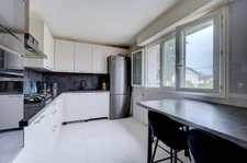 FEYZIN – MAISON 130 M² – 4 CHAMBRES – DEUX ESPACES DE VIE – TERRAIN DE 700 M²