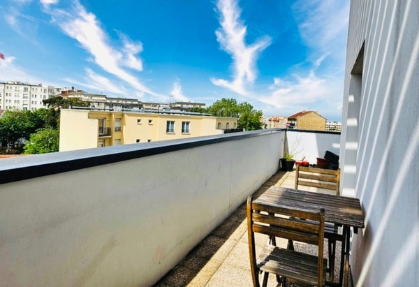 A louer - Bel appartement duplex 4 pièces avec balcon et parking COLOMBES (92)