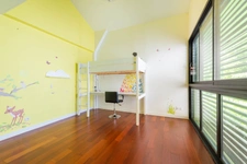 House for sale 8 rooms LA GARENNE COLOMBES (92)