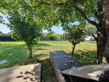 Character house on a plot of over 1,000 m²