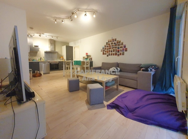 Quai de Tounis 3 pièces 65m² meublé avec cave et parking