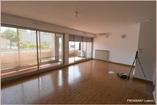 Bagnols-sur-cèze, Appartement à vendre 3 pièces 68 m² , dont 2 chambres et une cuisine séparée