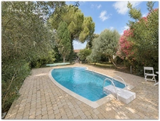 Exclusivité - Villa familiale 171.77 m² habitable environ 6 pièces avec piscine, jardin paysager, garage et carport – ROUJAN (34320)