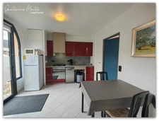 Immeuble rénové composé de 2 appartements meublés avec extérieurs – Lamalou-les-Bains (34240)