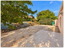 Exclusivité - Villa de 112m² habitable environ 4 pièces avec jardin et garage – Lézeignan-la-cèbe (34120)