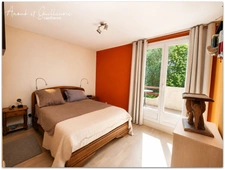 Exclusivité - Villa familiale 171.77 m² habitable environ 6 pièces avec piscine, jardin paysager, garage et carport – proche PEZENAS (34120)