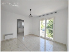 Exclusivité - Villa contemporaine de 106m² pour 4 pièces avec jardin et garage - proche de MONTBLANC (34290)