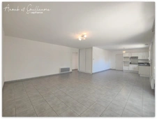 Exclusivité - Villa de plain-pied de 97m² pour 4 pièces avec jardin et garage - Pinet (34850)