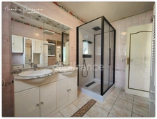 Exclusive - 65m² 3-room villa with swimming pool and garage - Roujan (34320)
