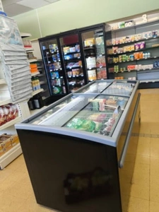 ALES (30) À vendre – Fonds de commerce Épicerie dans un local de 167m².
