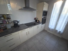  Dpt Gard (30), à vendre secteur Chantilly belle maison 84m² habitable sur un terrain clos de 469m² et 85m² environ supplémentaires aménageable et garage. 
