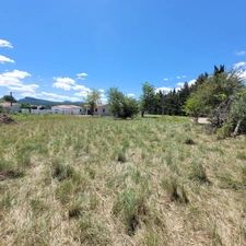 Allègres les Fumade (30) terrain à bâtir d'une superficie de 550m2 environ.