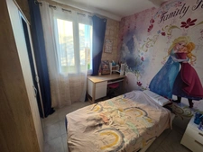  Dpt Gard (30), à vendre secteur Chantilly belle maison 84m² habitable sur un terrain clos de 469m² et 85m² environ supplémentaires aménageable et garage. 