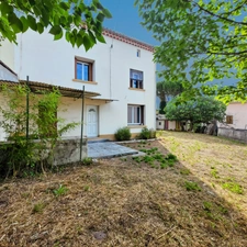 Dpt Gard (30), à vendre secteur Chantilly belle maison mitoyenne à rénover 115m² environ sur un terrain clos de 892m².