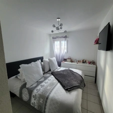 Dpt Gard (30), à vendre ALES appartement T2 de 45 m² + place de parking privative dans résidence sécurisé.