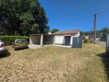 Cendras (30) secteur les Bedos à moins de 10 minutes d'ales, très belle villa 2005 d'environ 130m² sur un terrain clos et arboré de 902 m².