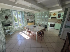 ALES (30)A vendre secteur Chantilly belle maison 5 chambres entierement rénovée d'environ 140m² habitable sur un terrain clos de 500m².