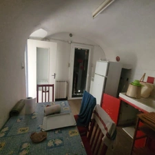 Dpt Gard (30), à vendre secteur Chantilly belle maison mitoyenne à rénover 115m² environ sur un terrain clos de 892m².