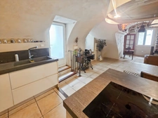 Laval Pradel (30) secteur le Mas Dieu, belle maison de village mitoyenne entièrement rénovée d'une surface de 140m² environ.