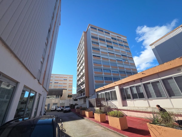 Dpt Gard (30), à vendre ALES appartement 72 m² dans résidence sécurisée secteur Centr'Ales.